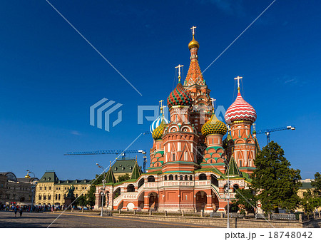 Saint Basil's Cathedral in Red Square - Moscow 18748042