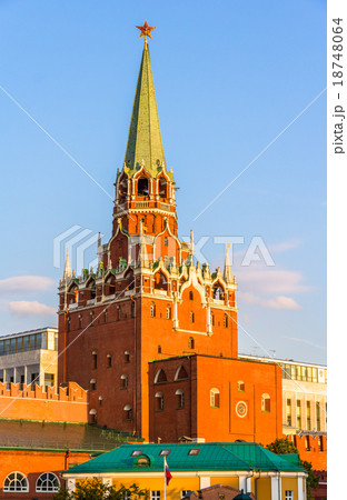 Trinity Tower of Moscow Kremlin - Russia 18748064