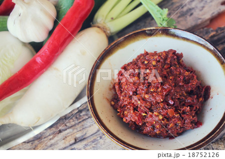 Kimchi korean food 18752126