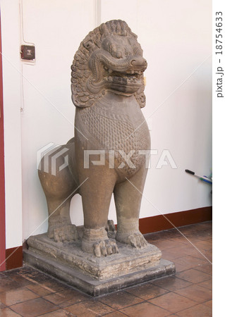 Lion Stone Statue in bangkok museum 18754633