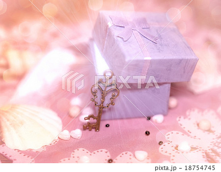 Magic gift box 18754745