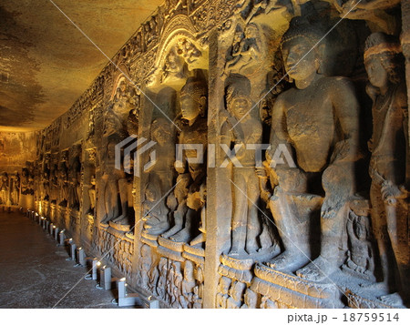 世界遺産 アジャンター石窟群 の 第26窟 インド の写真素材