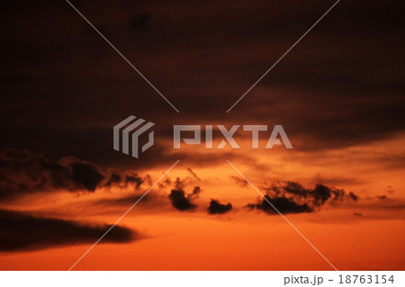 夕日、夕陽、夕焼け 18763154