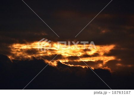 夕日、夕陽、夕焼け 夕日、夕陽、夕焼け 18763187