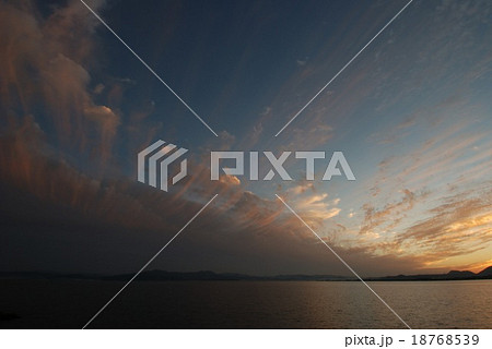 キューピー山の夕焼け2037 キューピー山の夕焼け2037 18768539