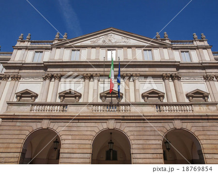 Teatro alla Scala Milan 18769854