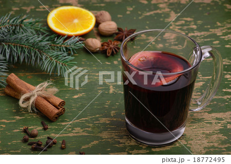 Mulled wine, spices for glintwine on wooden table 18772495