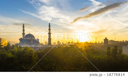 Sunrise at Federal Mosque Kuala Lumpur 18776814