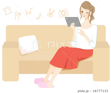 タブレットで情報収集をする女性 18777135