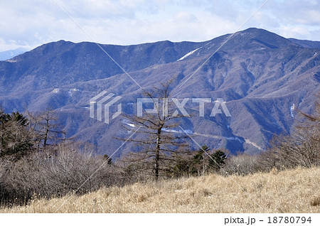 奥秩父 乾徳山と黒金山 18780794