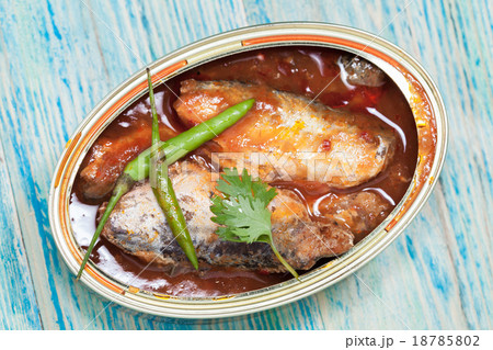 tinned fish,Mackerel filet in Tomato sauce. 18785802