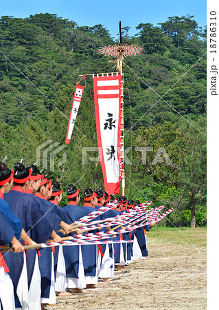 節祭のアンガ－ 18786310