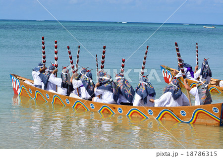 節祭のフニクイヌ 18786315