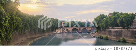 Ponte Sisto bridge in Rome Ponte Sisto bridge in Rome 18787373