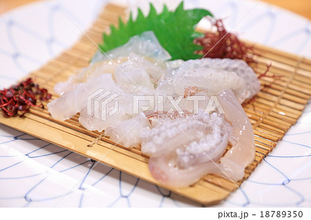 おいしいイカの刺身 おいしいイカの刺身 18789350
