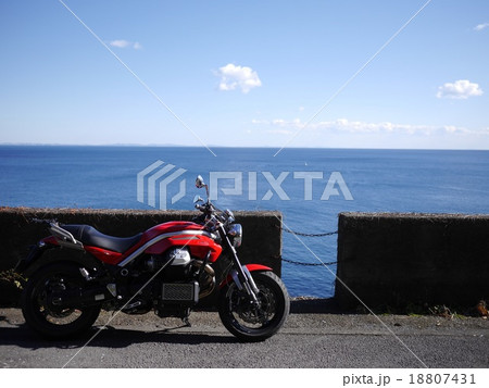 オートバイと海(伊豆半島根府川付近) オートバイと海(伊豆半島根府川付近) 18807431