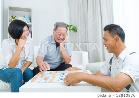 asian family 18810976