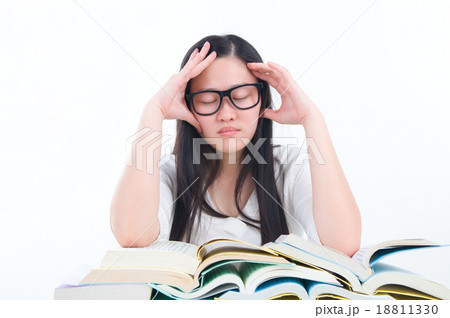 asian student girl asian student girl 18811330