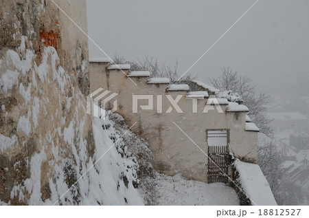 雪のホーエンザルツブルク城塞 雪のホーエンザルツブルク城塞 18812527
