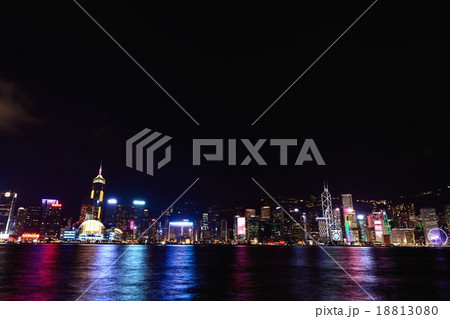 九龍半島から望む香港の夜景 18813080