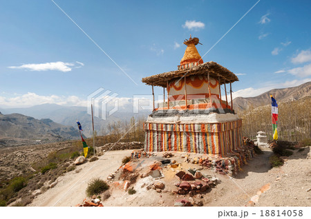 Buddhist stupa, Upper Mustang, Nepal 18814058