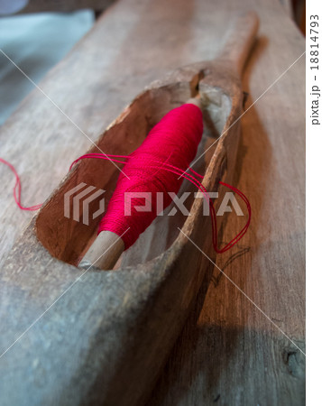 pink thread 18814793