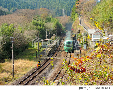 JR九州 久大本線野矢駅、ゆふいんの森1号 JR九州 久大本線野矢駅、ゆふいんの森1号 18816383