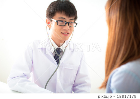 bright picture of male doctor with patient 18817179