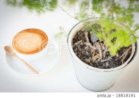 Hot art Latte Coffee in a cup on table 18818191
