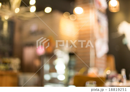 Blur coffee cafe shop restaurant with bokeh background 18819251