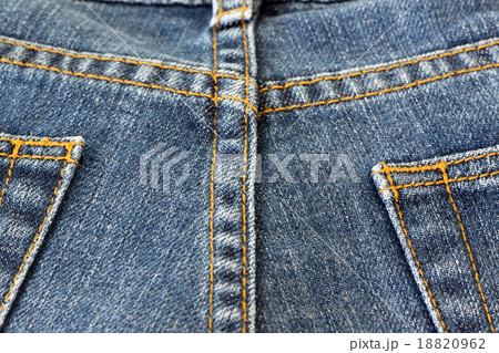 Texture of blue jeans 18820962