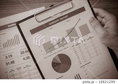 Showing business and financial report. Accounting Showing business and financial report. Accounting 18821299