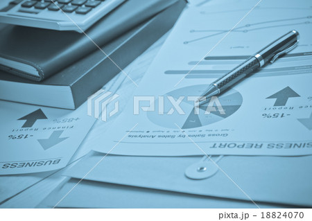 Showing business and financial report. Accounting Showing business and financial report. Accounting 18824070