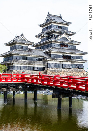 Beautiful medieval castle Matsumoto Beautiful medieval castle Matsumoto 18825763