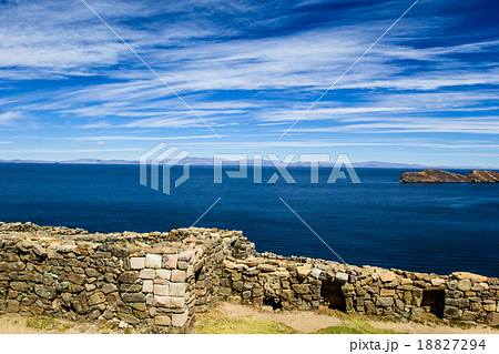 Isla del Sol on the Titicaca lake, Bolivia. Isla del Sol on the Titicaca lake, Bolivia. 18827294
