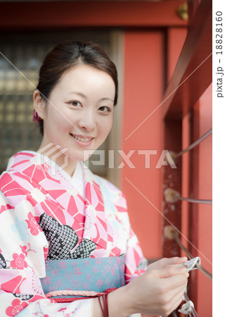 着物 女性 着物 女性 18828160
