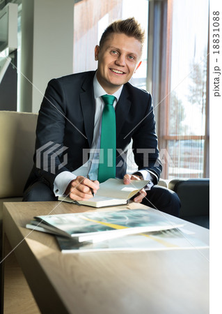 Business man in a stylish suit 18831088