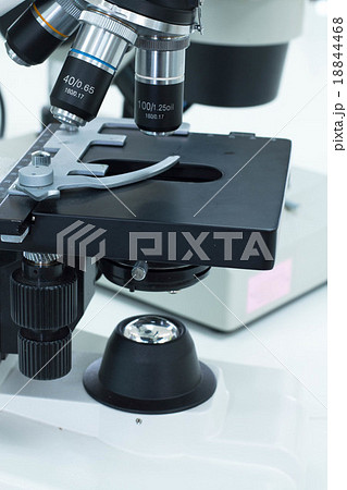 Close up of microscope lenses  18844468