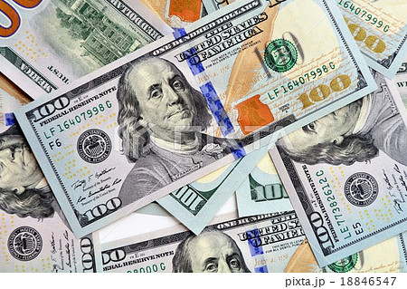 基軸通貨米ドルの100ドル札 18846547