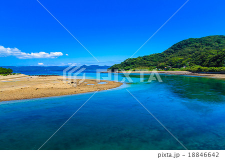崎戸の海岸風景　ながさきサンセットロード 18846642