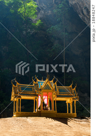 Royal pavilion in the Phraya Nakhon Cave 18848247