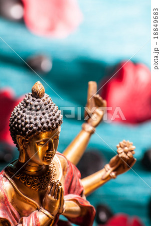 Six-armed Buddha meditating in yoga pose 18849683