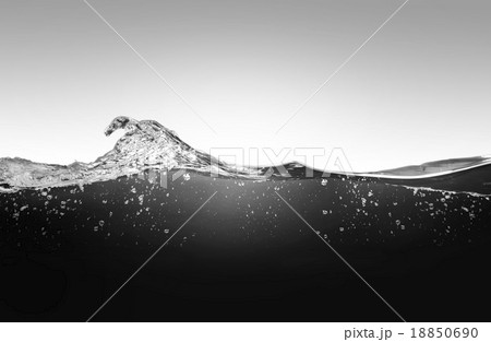 水面_Monochrome 18850690