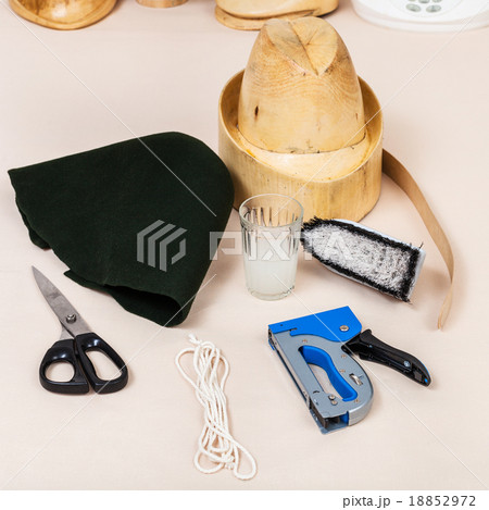 felt hood, wooden dummy and tools for millinery felt hood, wooden dummy and tools for millinery 18852972