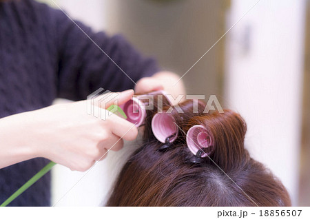カーラー巻き５ 18856507