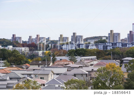 高尾駅周辺の住宅街の写真素材
