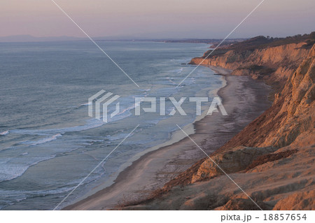 カリフォルニアの夕陽 アメリカ西海岸 ブラックスビーチ カリフォルニアの夕陽 アメリカ西海岸 ブラックスビーチ 18857654