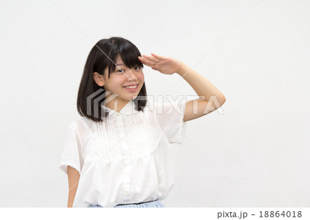 女子中学生　上半身 18864018