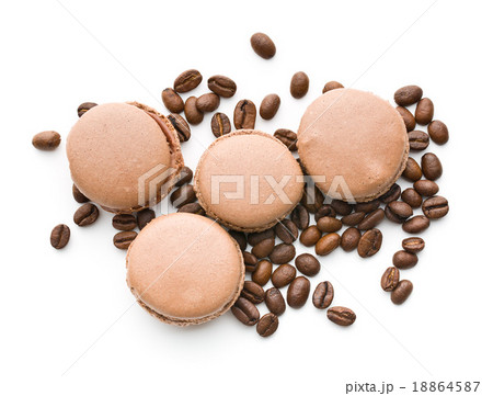 macarons with coffee flavor 18864587