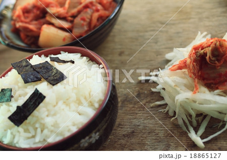 Kimchi radish with steamed rice Kimchi radish with steamed rice 18865127